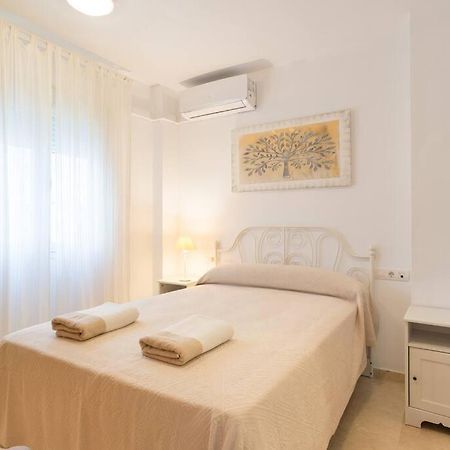 Апартаменты Apartamento Ventura Малага Экстерьер фото