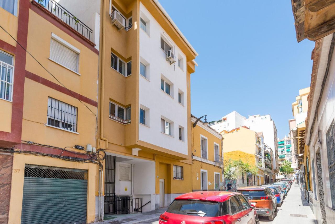 Апартаменты Apartamento Ventura Малага Экстерьер фото